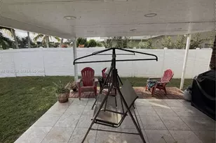 8450 NW 7th St, Pembroke Pines, FL 33024 - Photo 14