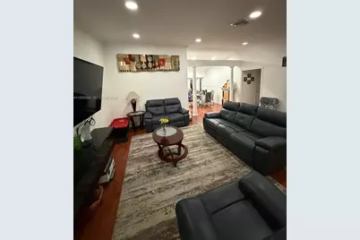 8450 NW 7th St, Pembroke Pines, FL 33024 - Photo 8