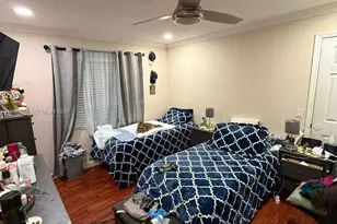 8450 NW 7th St, Pembroke Pines, FL 33024 - Photo 10