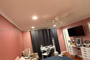 8450 NW 7th St, Pembroke Pines, FL 33024 - Photo 12