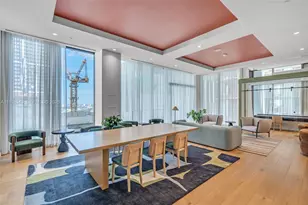 11 NE 6th St, Miami, FL 33132 - Photo 28