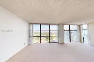1000 Parkview Dr, Hallandale Beach, FL 33009 - Photo 4