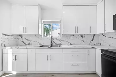 876 NE 81st St, Miami, FL 33138 - Photo 22