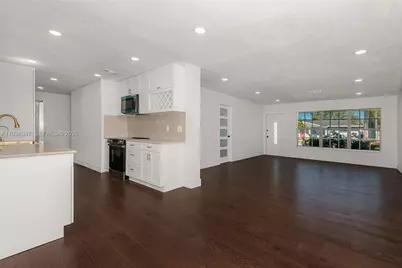 4360 NW 4th St, Plantation, FL 33317 - Photo 8