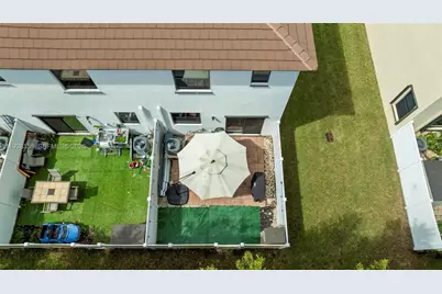 10513 W 32nd Ln, Hialeah, FL 33018 - Photo 22