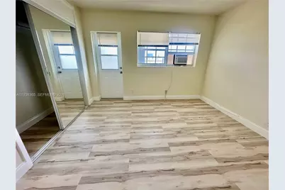 5420 NE 22nd Ter #18, Fort Lauderdale, FL 33308 - Photo 4