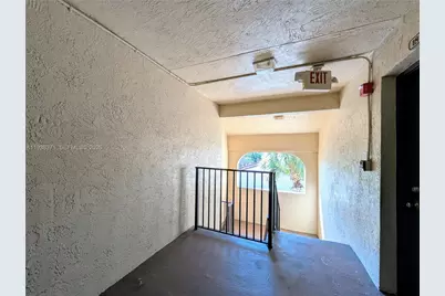 4521 W McNab Rd #21, Pompano Beach, FL 33069 - Photo 4