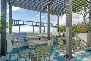 11 NE 6th St, Miami, FL 33132 - Photo 42