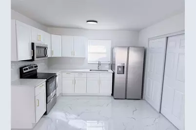 133 SE 2nd Ave #2, Hallandale Beach, FL 33009 - Photo 2