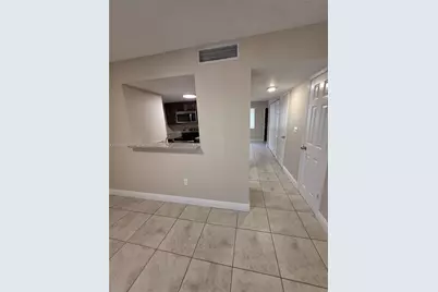 1990 NW 4th Ct #7, Miami, FL 33136 - Photo 2