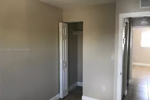 1990 NW 4th Ct, Miami, FL 33136 - Photo 10