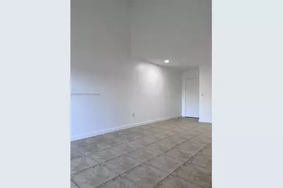 9711 Fontainebleau Blvd #D212, Miami, FL 33172 - Photo 4