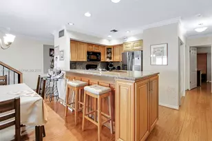 7006 N Loch Isle Dr N, Miami Lakes, FL 33014 - Photo 14
