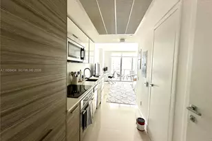 1300 Brickell Bay Dr, Miami, FL 33131 - Photo 4