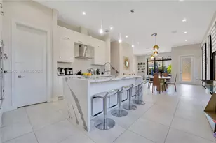 8279 NW 43rd St, Doral, FL 33166 - Photo 12