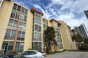 200 172nd St, Sunny Isles Beach, FL 33160 - Photo 18