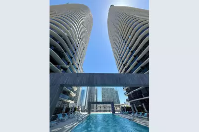 55 SW 9th St #1808, Miami, FL 33130 - Photo 18