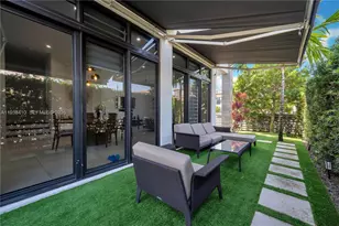 8279 NW 43rd St, Doral, FL 33166 - Photo 30