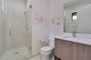 8279 NW 43rd St, Doral, FL 33166 - Photo 20