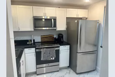 10402 Sunrise Lakes Blvd #107, Sunrise, FL 33322 - Photo 8