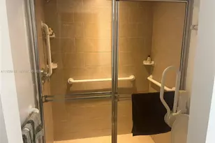 10402 Sunrise Lakes Blvd, Sunrise, FL 33322 - Photo 16