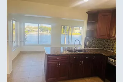 1869 NW 45th Ct, Tamarac, FL 33309 - Photo 4