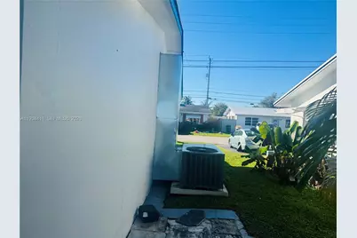 1869 NW 45th Ct, Tamarac, FL 33309 - Photo 22