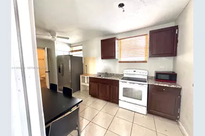 465 NE 157th Ter #2, Miami, FL 33162 - Photo 2