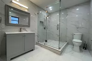 740 NE 181st St, Miami, FL 33162 - Photo 4