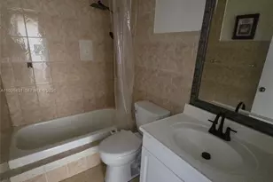 451 S 19th Ave, Hollywood, FL 33020 - Photo 14