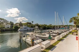 100 Edgewater Dr, Coral Gables, FL 33133 - Photo 14