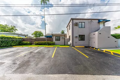 157 Curtiss Pkwy, Miami Springs, FL 33166 - Photo 54