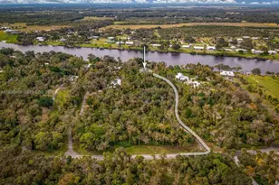 671 Live Oak Ln, Labelle, FL 33935 - Photo 6