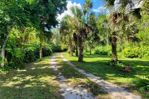 671 Live Oak Ln, Labelle, FL 33935 - Photo 60