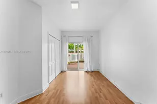 10710 NW 66th St, Doral, FL 33178 - Photo 16