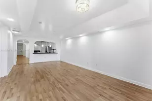 10710 NW 66th St, Doral, FL 33178 - Photo 4