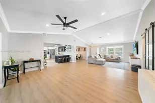 1701 NW 84th Dr, Coral Springs, FL 33071 - Photo 10