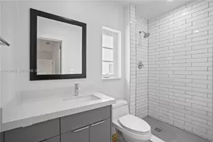 550 NE 68th St, Miami, FL 33138 - Photo 8