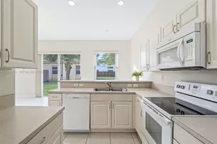 1924 SE 17th Ct, Homestead, FL 33035 - Photo 10