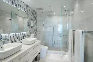 335 S Biscayne Blvd, Miami, FL 33131 - Photo 24