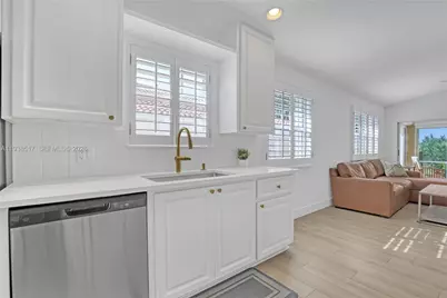 907 SW Balmoral Trace, Stuart, FL 34997 - Photo 14