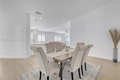 907 SW Balmoral Trace, Stuart, FL 34997 - Photo 6