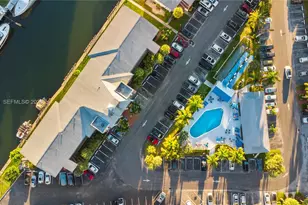 455 Paradise Isle Blvd, Hallandale Beach, FL 33009 - Photo 24