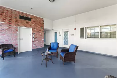 455 Paradise Isle Blvd #402, Hallandale Beach, FL 33009 - Photo 38