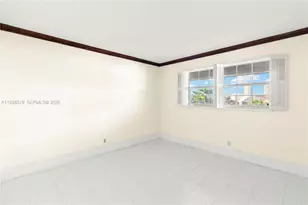 455 Paradise Isle Blvd, Hallandale Beach, FL 33009 - Photo 14