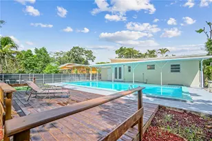 1370 NE 133rd St, North Miami, FL 33161 - Photo 20