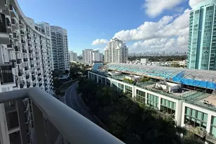 6039 Collins Ave, Miami Beach, FL 33140 - Photo 2