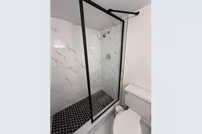 6039 Collins Ave #1236, Miami Beach, FL 33140 - Photo 8