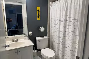 2711 Ocean Club Blvd, Hollywood, FL 33019 - Photo 10