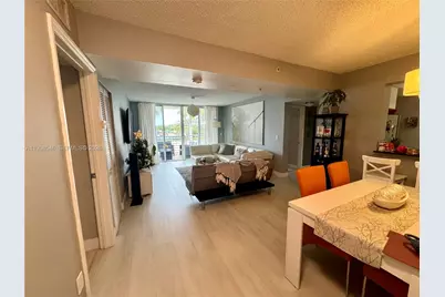 2711 Ocean Club Blvd #202, Hollywood, FL 33019 - Photo 4